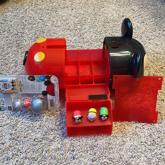 Mickey Tsum Tsum Disney Hard Plastic Carrying Case and Display - Picture 4 of 12